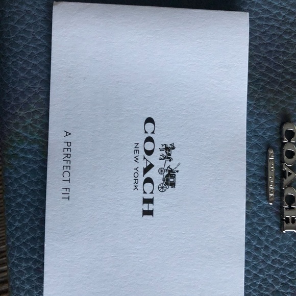 BRAND NEW COACH WRISTLET IN DUSTY BLUE! - Picture 5 of 6